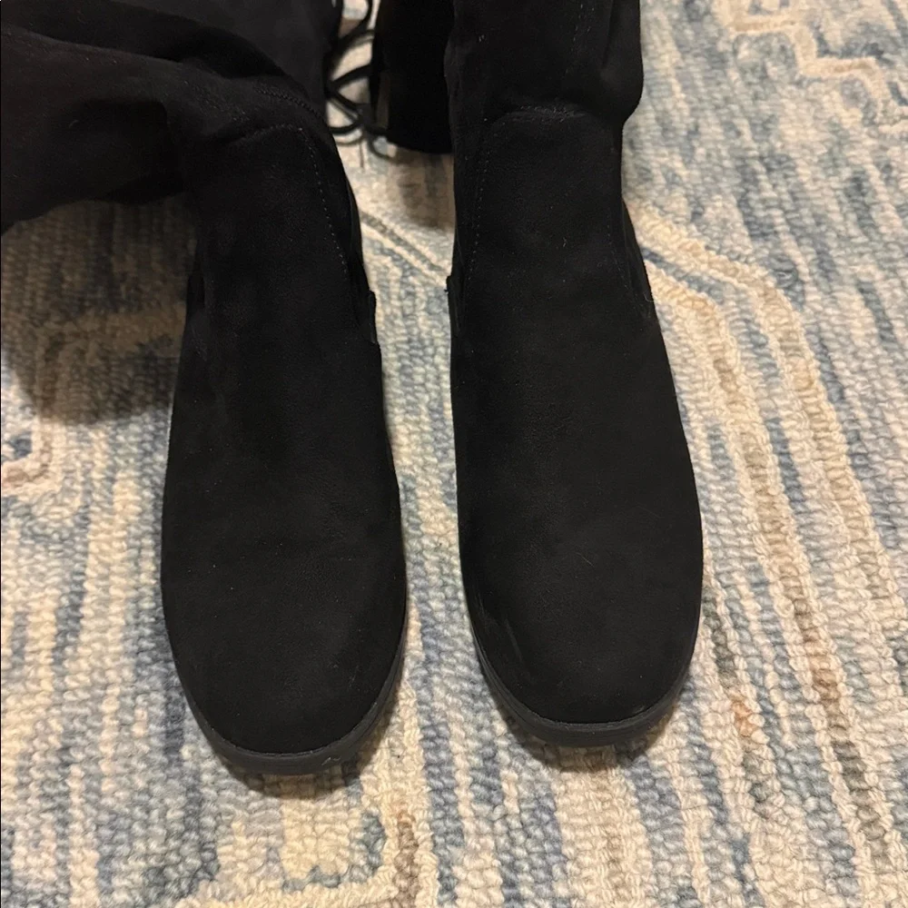 Unisa Women's Classic Over-The-Knee Flat Boot Size7.5